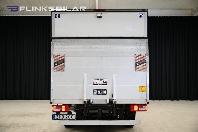 Bild 5 av Volkswagen Crafter Chassi 177HK Automat|Volymskåp|BG-Lyft|Sidodörr|EnÄgare|Moms