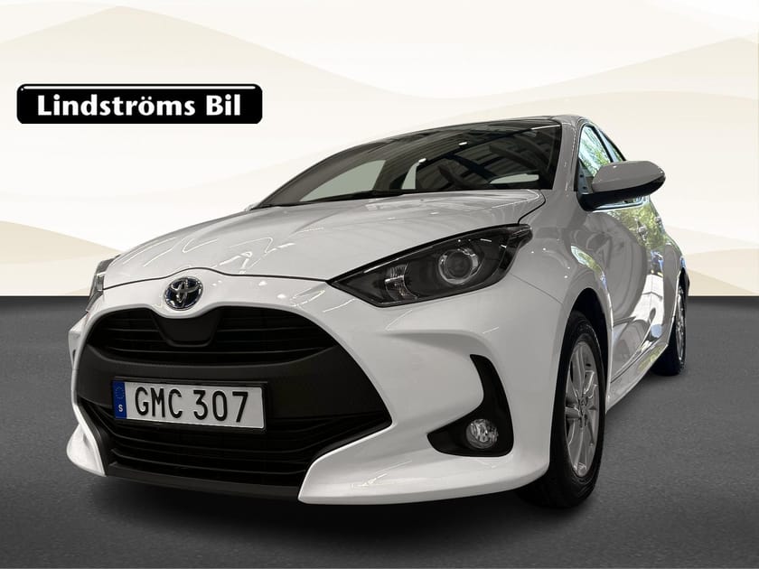 Bild 1 av Toyota Yaris Hybrid 1,5 5D VINTERHJUL