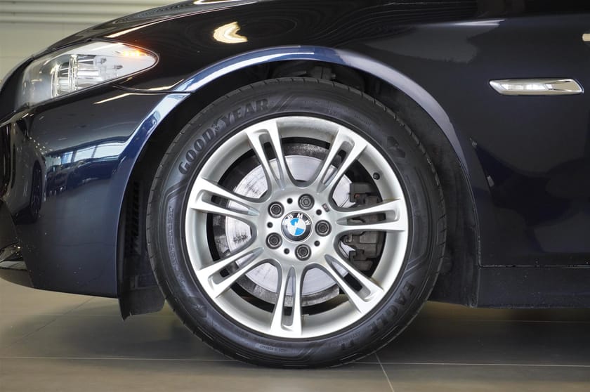 Bild 2 av BMW 5-serie 520d Touring M-Sport Skinn Farthållare