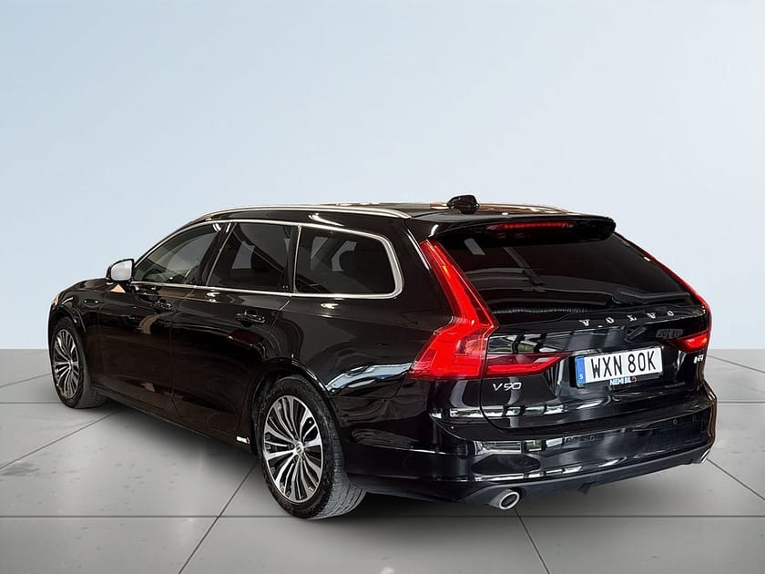 Bild 5 av Volvo V90 D3 AWD Aut Momentum Advanced Dvärm/Drag/Kamera/Ad.Fhåll