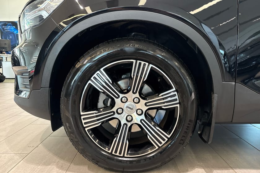Bild 1 av Volvo XC40 T3 FWD Inscription Läder Drag B-Kamera DRAG