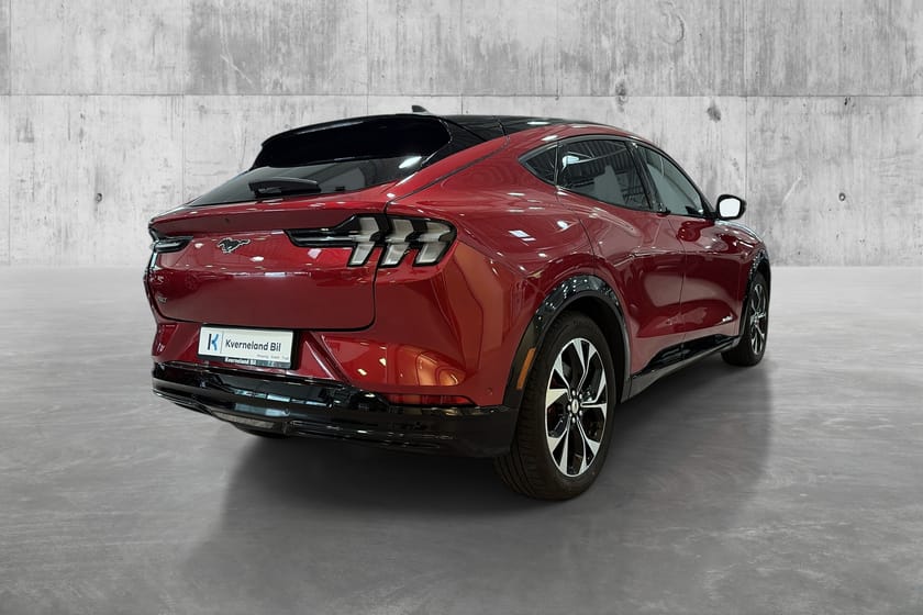 Bilde 4 av Ford Mustang Mach-E Standard Range AWD AWD/Pano/Navi/R.kam/Dab/B&O