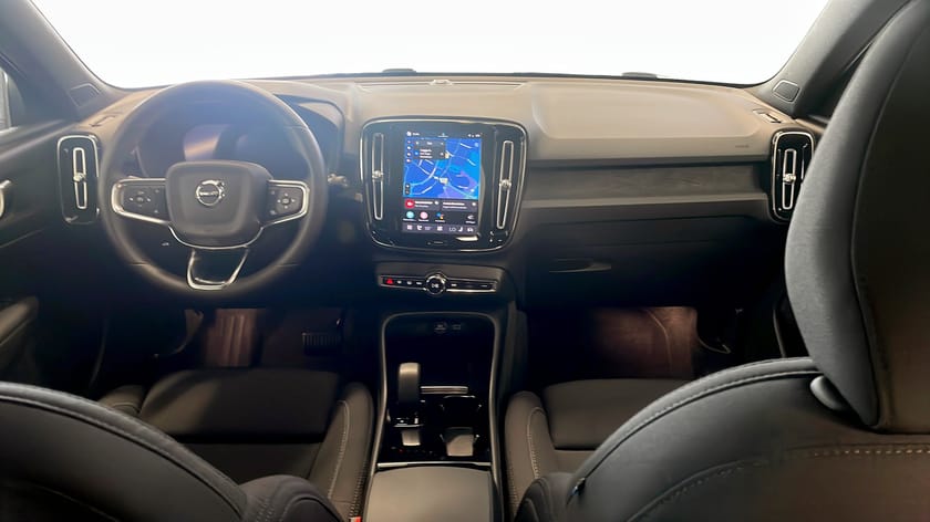 Bild 4 av Volvo XC40 Recharge Core 231Hk / Kamera / Navi /