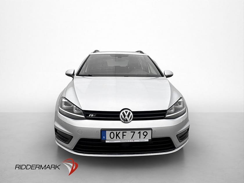 Bild 2 av Volkswagen Golf Sportscombi 2.0 TDI R-Line Drag Kamera CarPlay