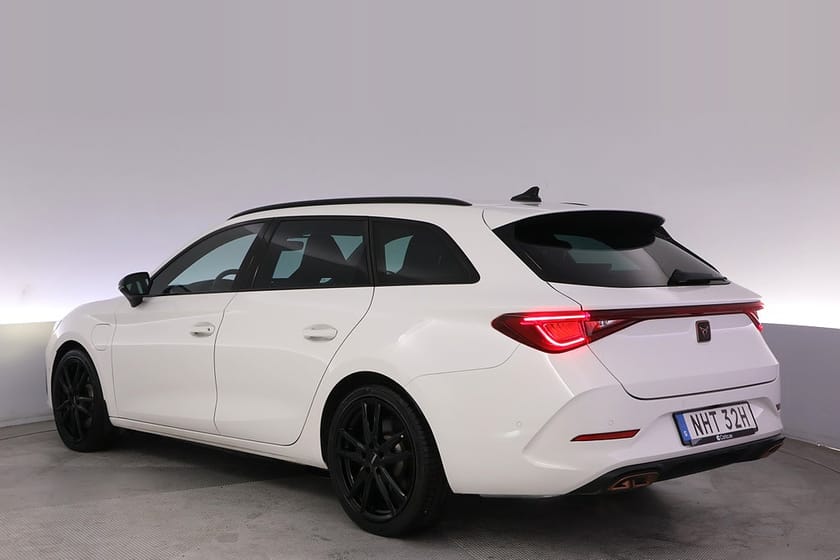 Bild 4 av CUPRA Leon Sportstourer e-Hybrid Kamera AdapFarth ParkAssist