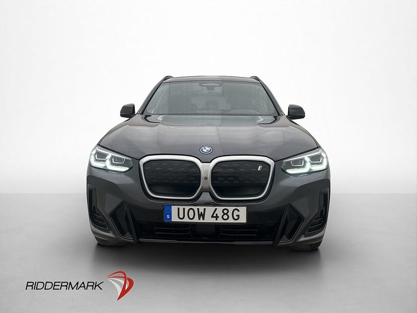 Bild 3 av BMW iX3 286hk M-Sport Pano HuD H/K 360°-K Navi Carplay