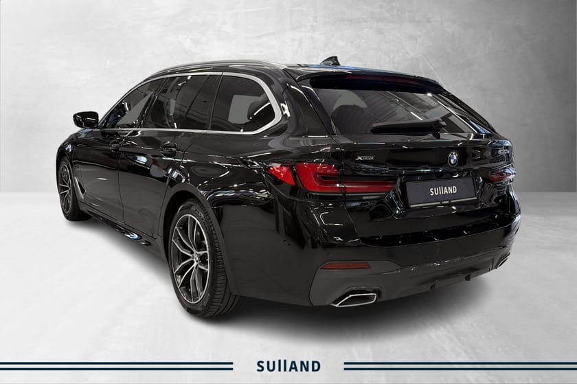 Bilde 3 av BMW 530e xDrive Touring M Sport/Panorama/Komfortseter/Head Up/Hengerfeste/Laser