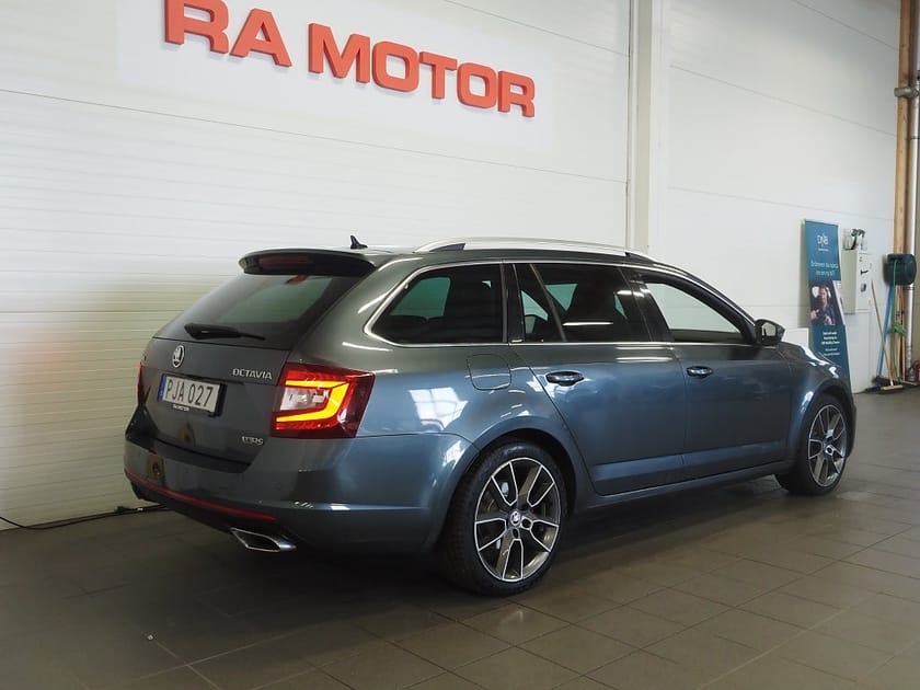 Bild 5 av Škoda Octavia Kombi Skoda 2.0 TDI 4x4 RS Premium Dragpkt D-Värm