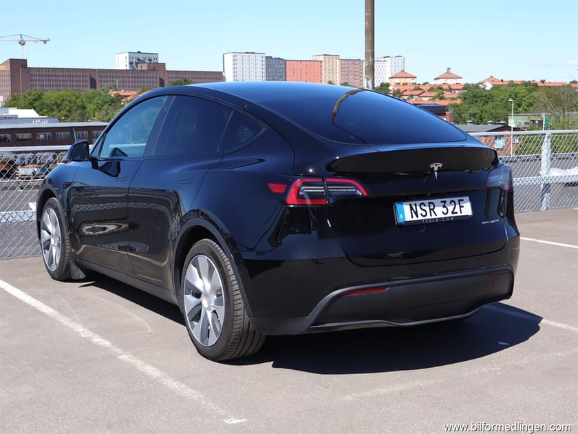 Bild 4 av Tesla Model Y Long Range AWD 80.5 kWh 514hk