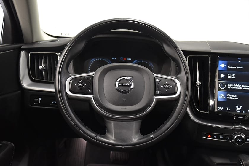 Bild 2 av Volvo XC60 B4 AWD Momentum Drag D-Värm Skinn AdaptivF 197hk