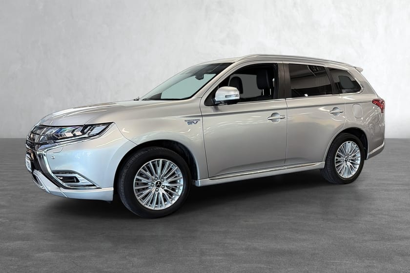 Bilde 2 av Mitsubishi Outlander PHEV Instyle+ Soltak, Ny Service