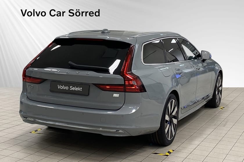 Bild 5 av Volvo V90 Recharge T6 Plus Bright Edition. Drag 360 kamera Harman Kardon