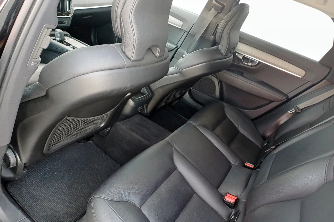 Volvo V90 Cross Country