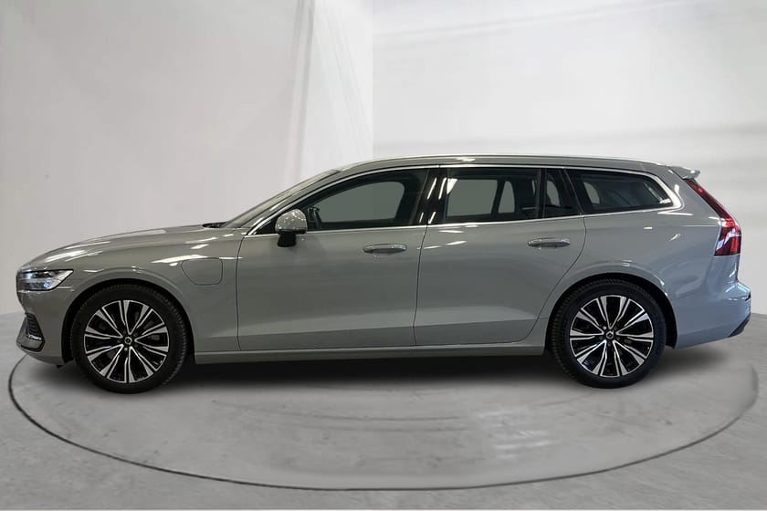 Bild 2 av Volvo V60 T6 AWD Recharge (350hk) Core Edition