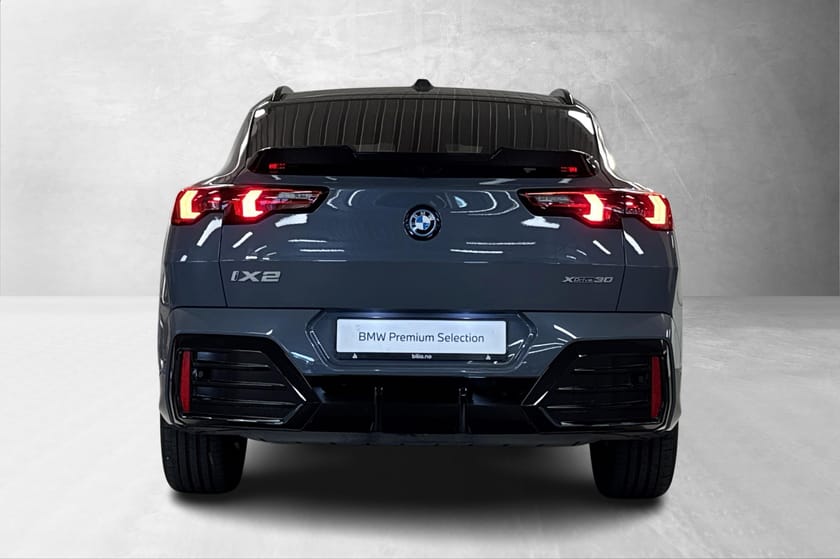 Bilde 3 av BMW iX2 xDrive30 xDrive30, Fully Charged, M-Sport, Pano, H/K, ComfAcc