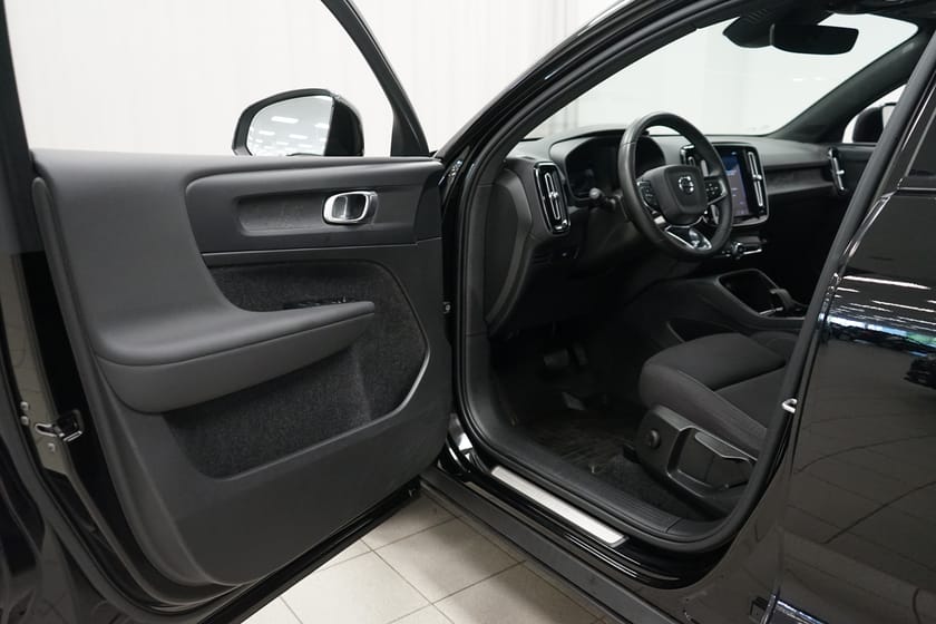 Bild 5 av Volvo C40 Recharge Core | Värmepump | Dragkrok halvautomatisk |