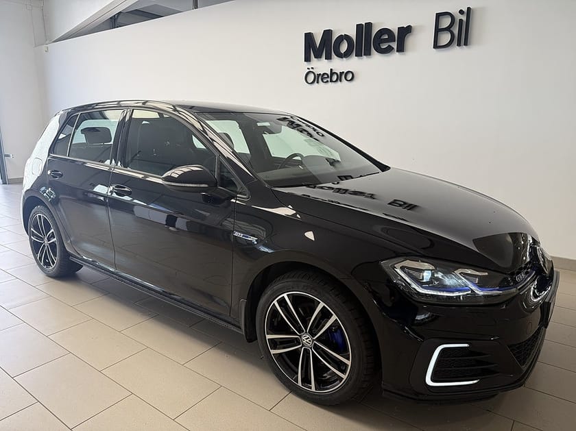 Bild 1 av Volkswagen Golf GTE 1.4 TSI DSG 204HK I Digital Cockpit I Park.S F