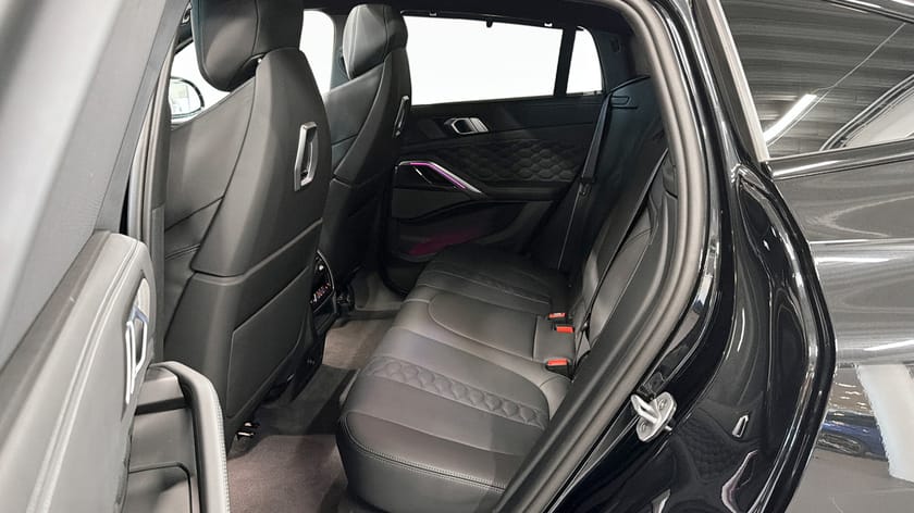 Bild 5 av BMW X6 M Competition Innovation Drivers pkt H/K Pano Drag