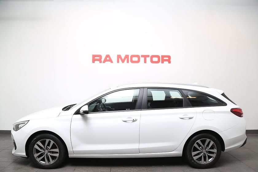 Bild 3 av Hyundai i30 Kombi 1,4 T-GDi 140hk Trend Aut CarPlay Kamera