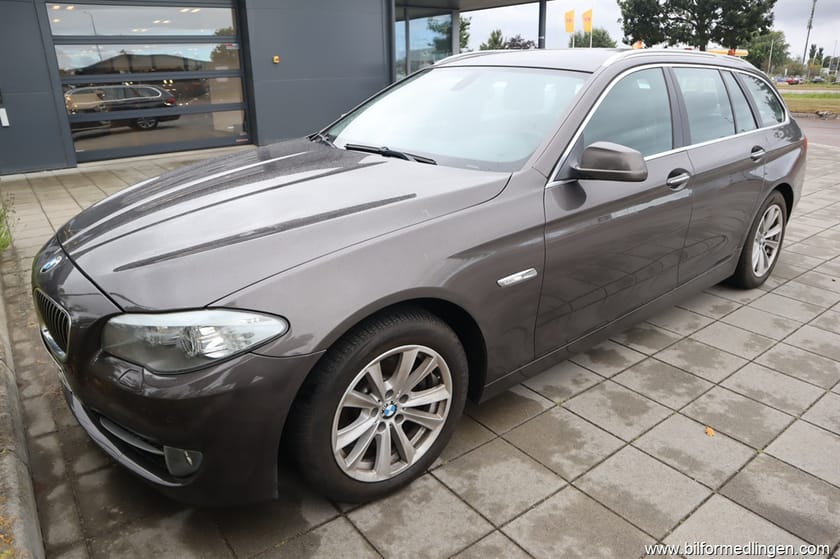 Bild 2 av BMW 520d Touring 520 5-serien RWD 184hk Dragkrok  Renoveringsobjekt se utr. Automat Svensksåld