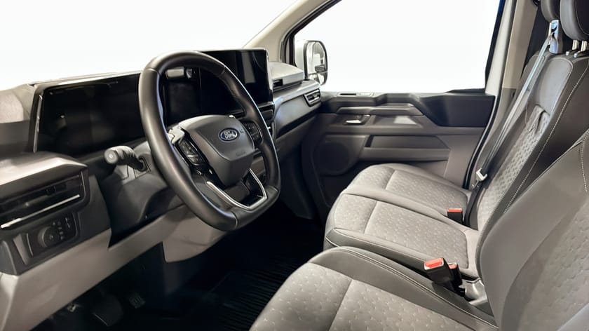 Bild 3 av Ford Tourneo Custom 320 TITANIUM 320L 2.0L 170HK 9-SITS AUT
