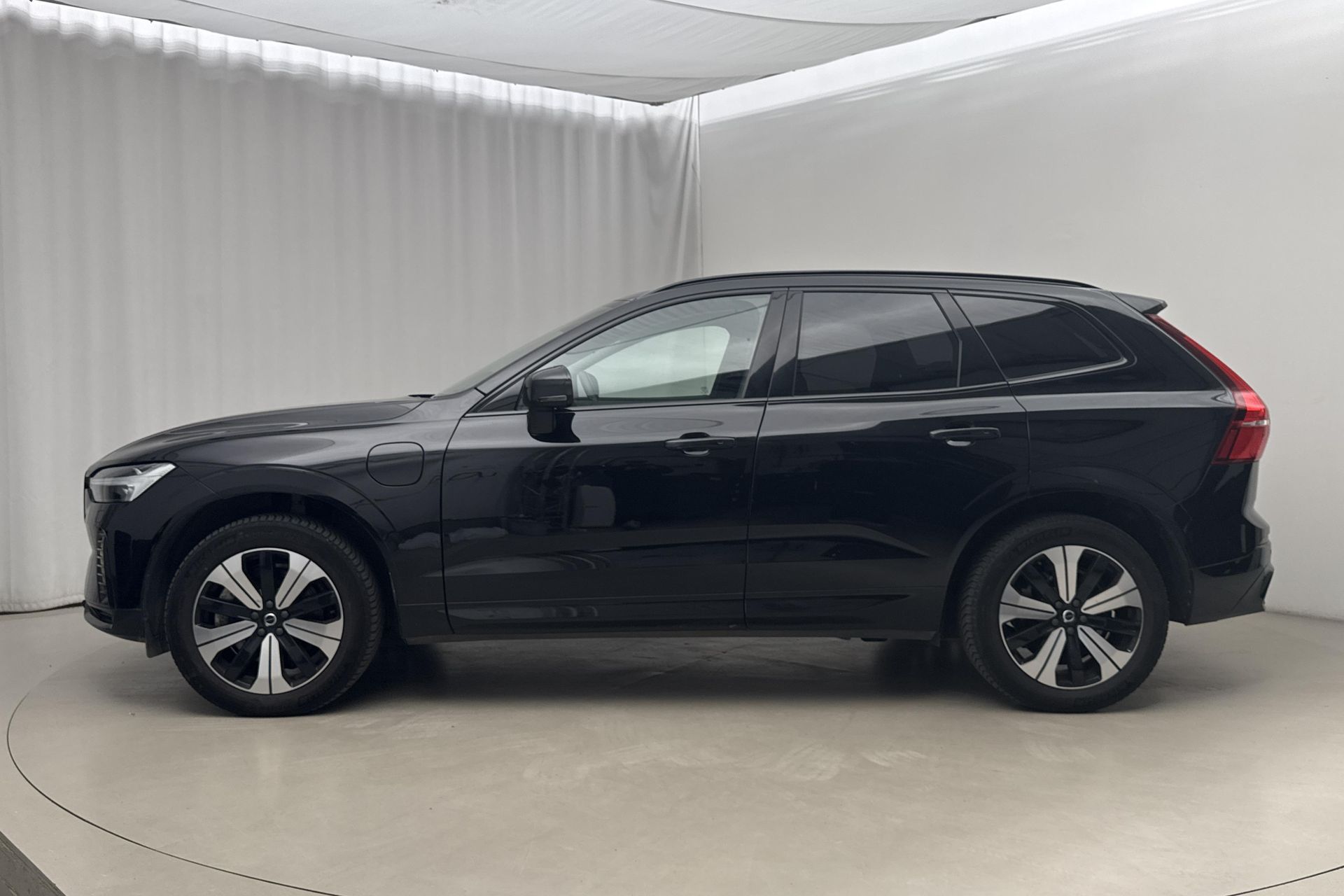 Volvo XC60 Recharge T6 AWD 2023, bild 2/10