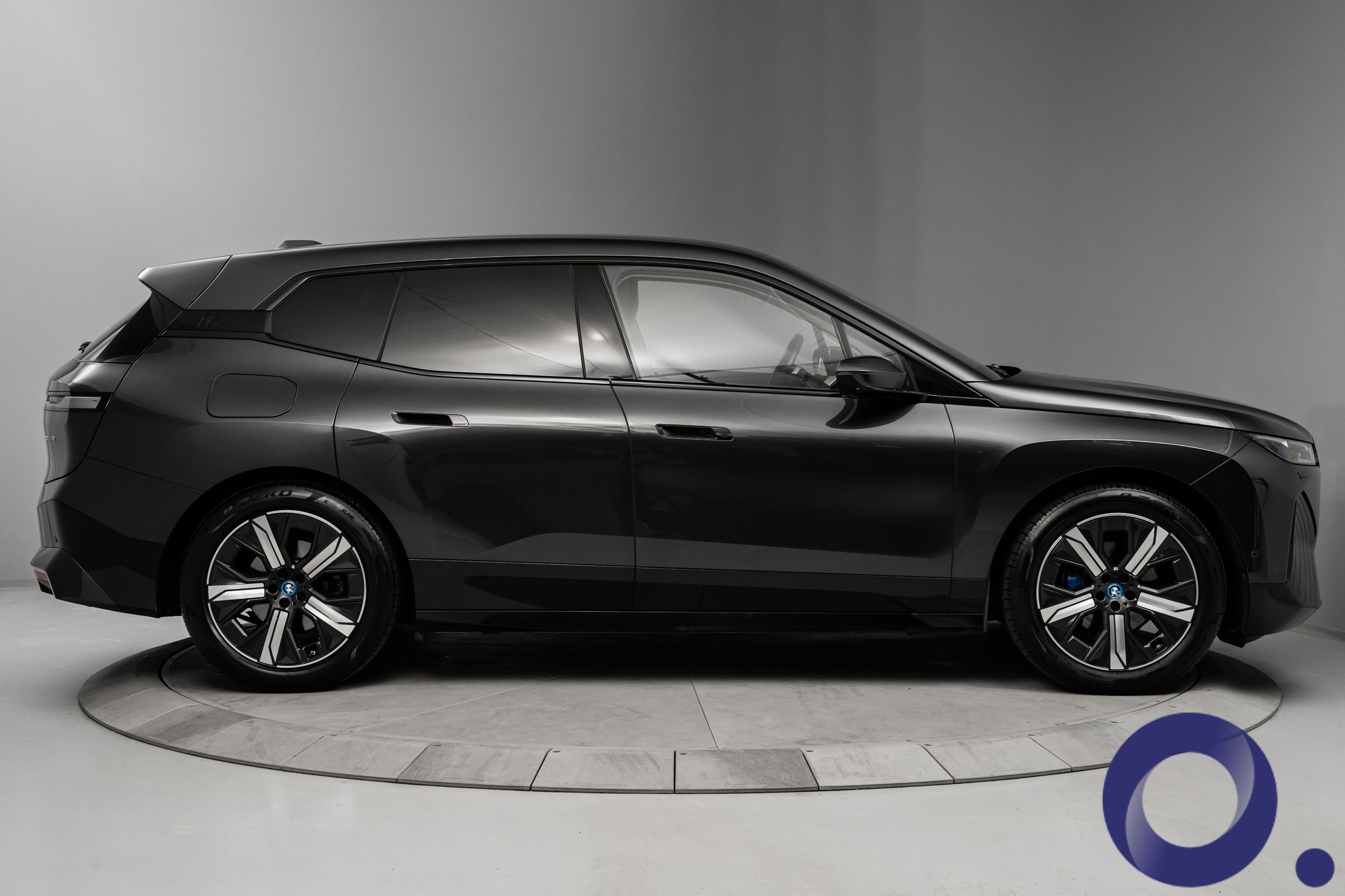 BMW iX xDrive40, 326ps, 2022