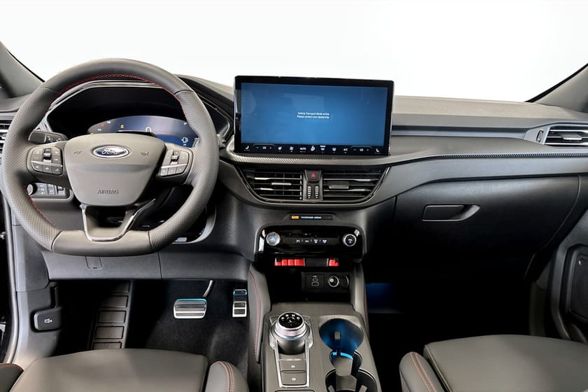 Bild 4 av Ford Kuga Plug-In Hybrid ST-Line X 2.5 FWD 243hk Black Edition CVT