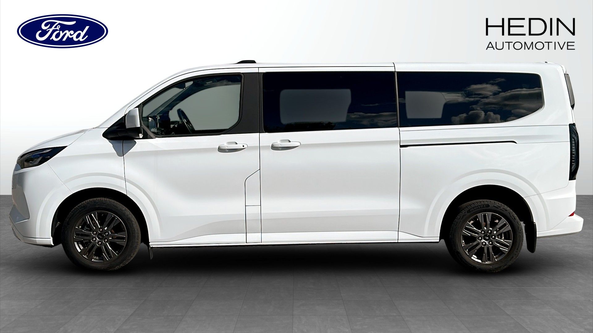 Ford Tourneo Custom 2025, bild 6/9
