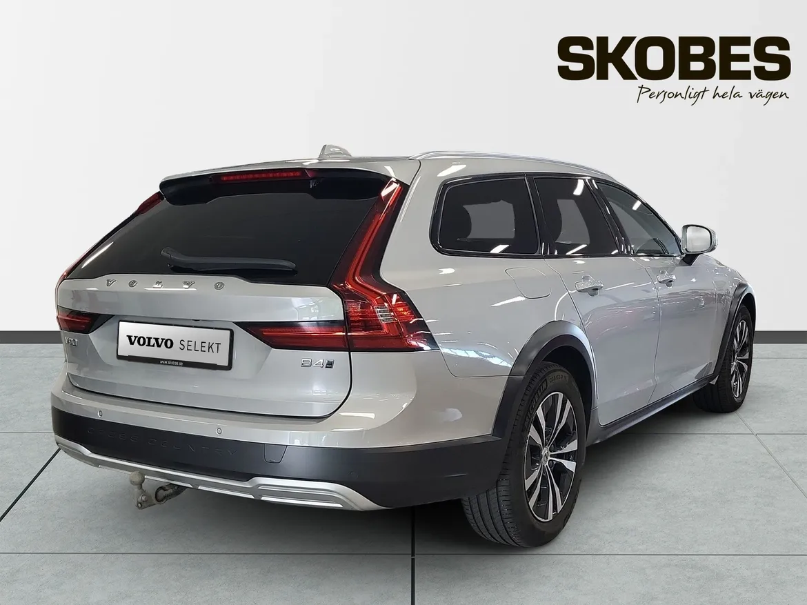 Volvo V90 Cross Country