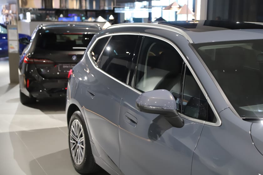 Bild 5 av BMW 230e xDrive Active Tourer / PANO / Läder / HUD / HK