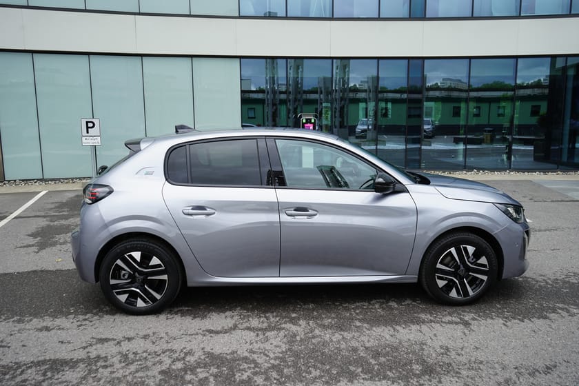 Bilde 5 av Peugeot 208 e-208 Allure / mye fint utstyr