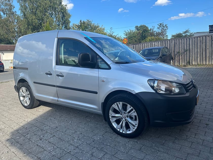Bild 2 av Volkswagen Caddy Skåpbil 1.6 TDI DPF Euro 5/Ny framruta/S+V Hjul