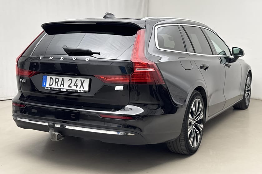 Bild 3 av Volvo V60 T6 AWD Recharge (350hk) Core Bright