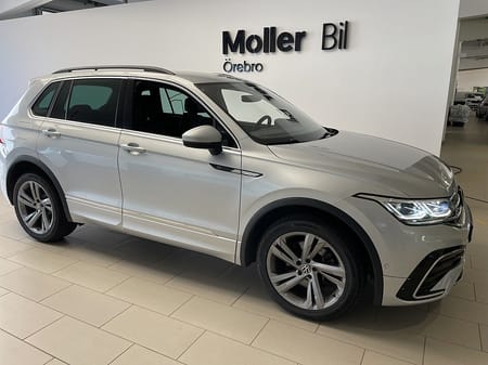 Volkswagen Tiguan R-LINE 2.0 TDI 4M 200Hk I Värmare I Drag I Cockpit