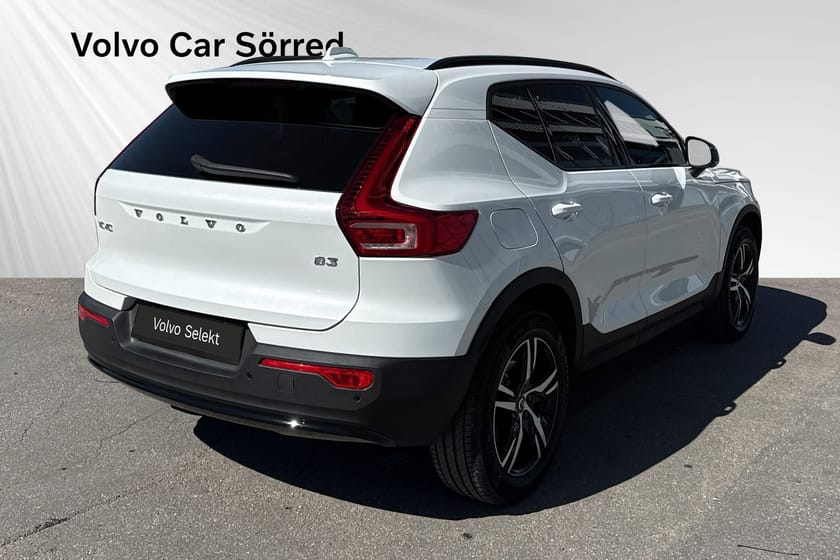 Bild 5 av Volvo XC40 B3 FWD Bensin Plus Dark, 360 Kamera