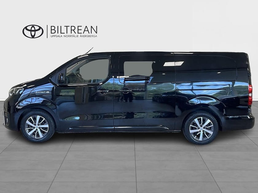 Bild 4 av Toyota ProAce Crew Cab Electric Dubbelhytt 75 kWh MOMS Extraljus vinterhjul