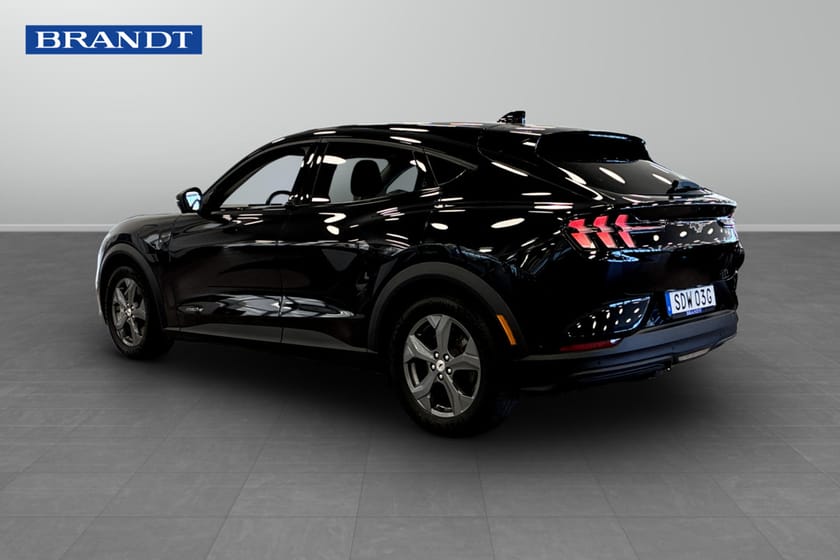 Bild 2 av Ford Mustang Mach-E Standard Range RWD, (70 kWh) 269hk (198kWh)