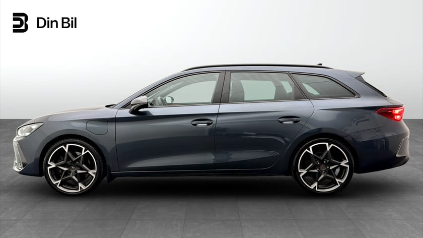 Bild 2 av CUPRA Leon Sportstourer VZ e-Hybrid 1.5 272 hk DSG6