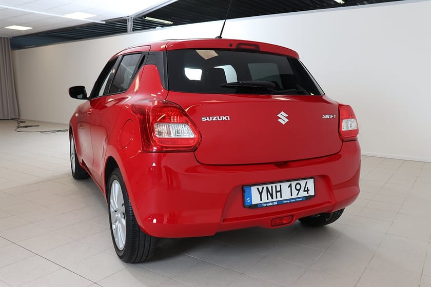 Bild 4 av Suzuki Swift 1.2 Dualjet 90HK Automat Backkamera CarPlay