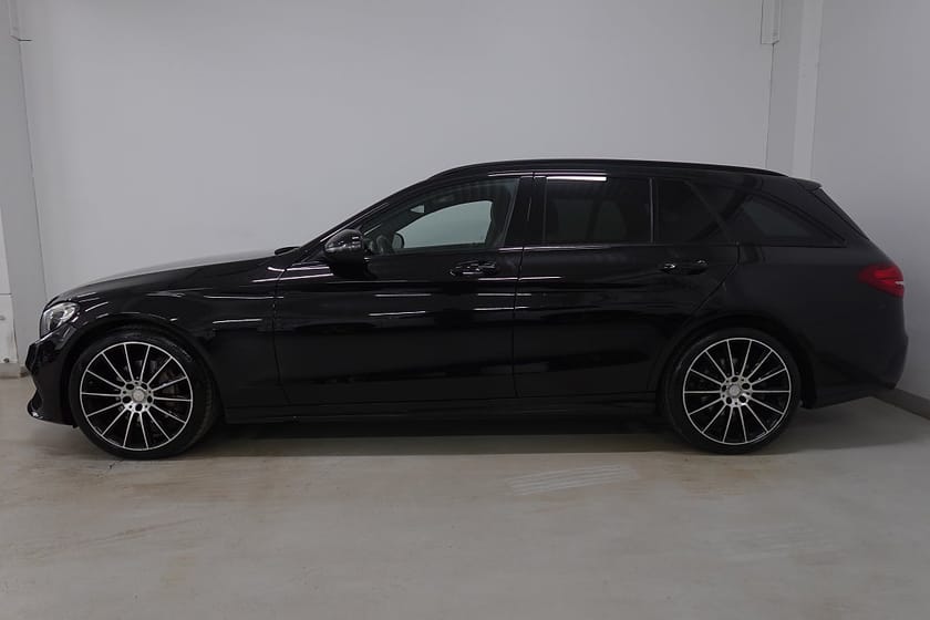 Bild 3 av Mercedes-Benz C 220 T d 4MATIC 9G-Tronic AMG Line Drag D-Värme Farthål