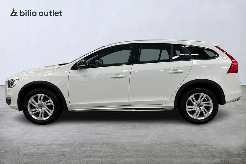 Bild 3 av Volvo V60 Cross Country D4 AWD Classic Plus 190hk Värmare Dragkrok Rattvärme