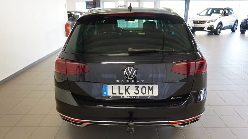 Bild 4 av Volkswagen Passat Sportscombi 2.0 TDI/R-LINE/4Motion/GT/Backkamera/Drag