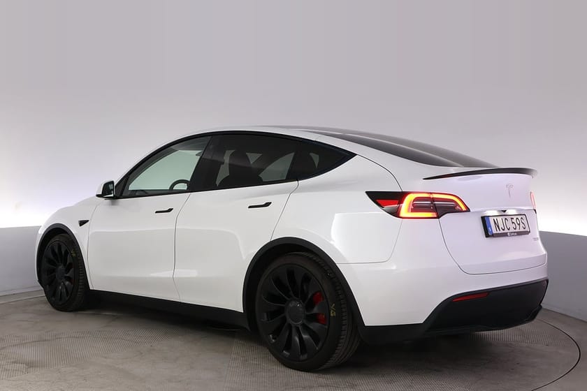Bild 4 av Tesla Model Y Performance AWD Autopilot Pano