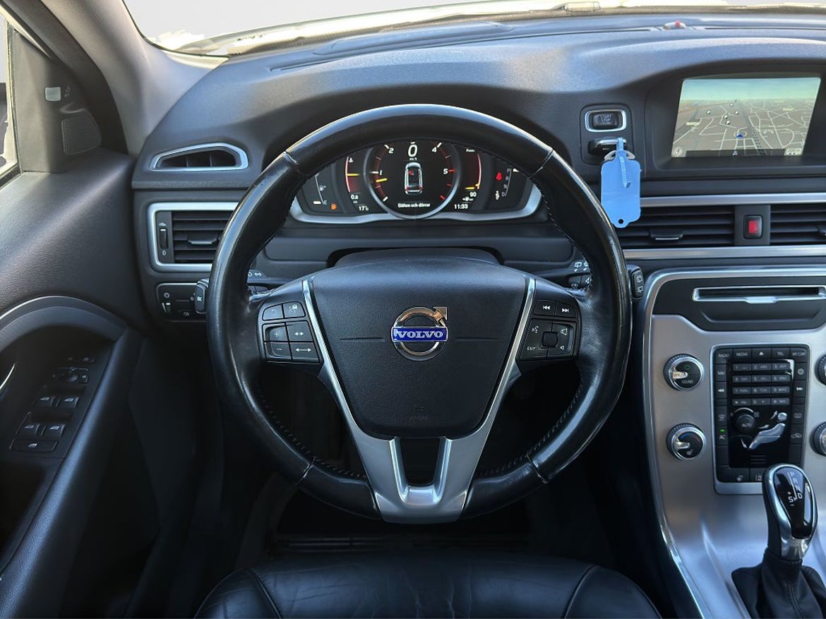 Volvo V70, bild 12 av 23