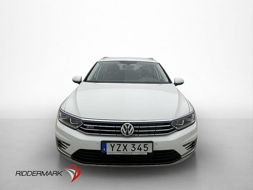 Bild 2 av Volkswagen Passat Variant GTE 218hk Ambient P-Sensorer CarPlay