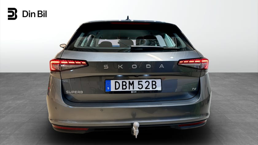 Bild 5 av Škoda Superb iV Kombi Selection 1,5 TSI DSG | Drag/Navigation