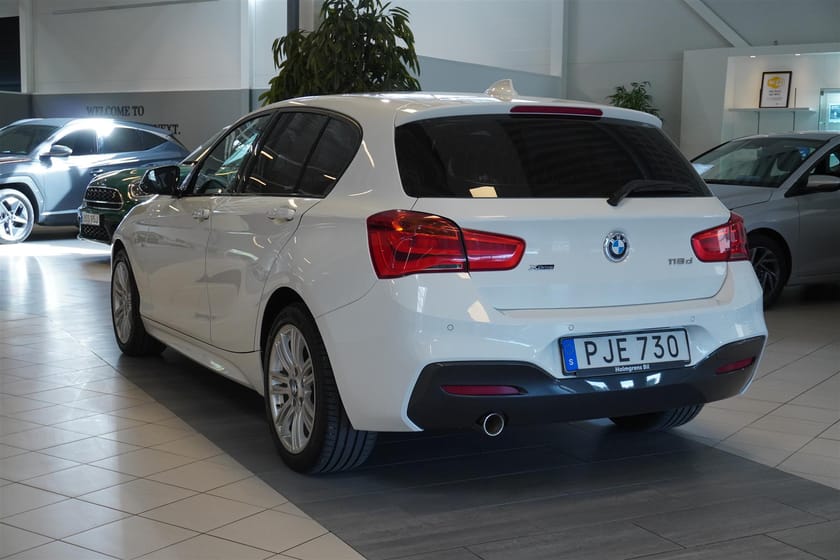 Bild 4 av BMW 118d xDrive 5d M-Sport LED PDC
