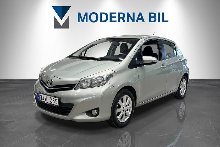 Bild 2 av Toyota Yaris 1.33 99HK Dual VVT-i Active Backkamera Bluetooth