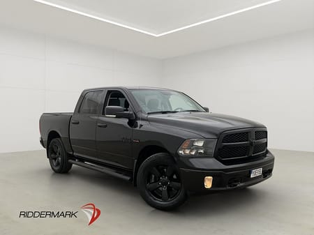 RAM 1500 Crew Cab Dodge 5.7 V8 4x4 Drag Skinn B-Kamera Moms